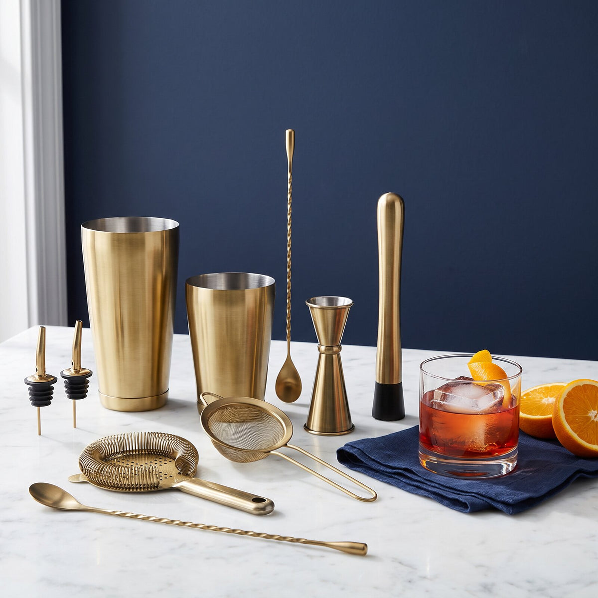 Kit Cocktail Shaker Boston Bronze — sur le bar