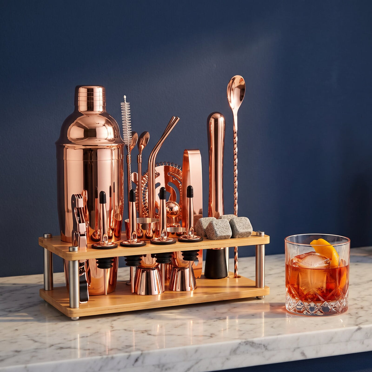 Kit à Cocktail Cobbler Rose Gold - mise en situation