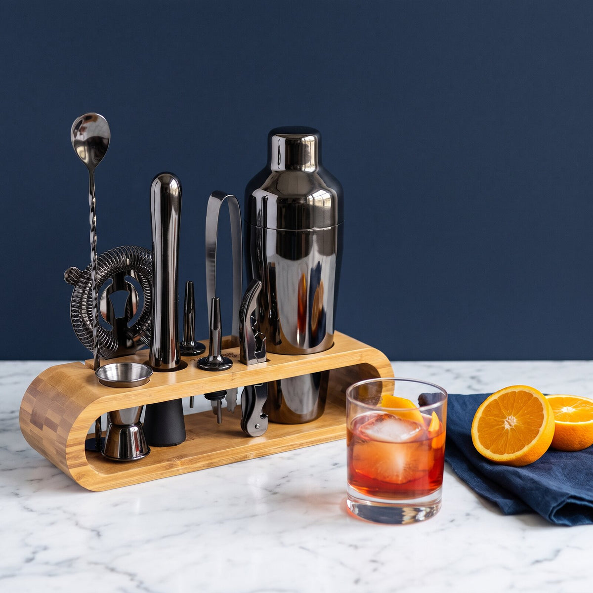 Kit Cocktail Continental Shaker Noir — sur le bar