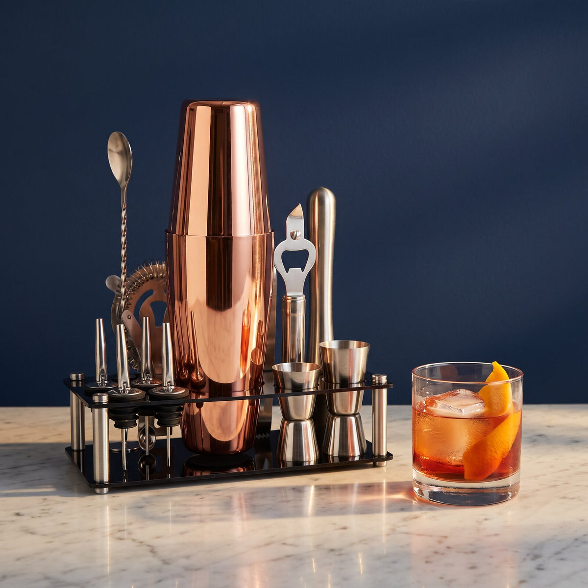 Kit à Cocktail Boston Shaker Rose Gold - mise en situation