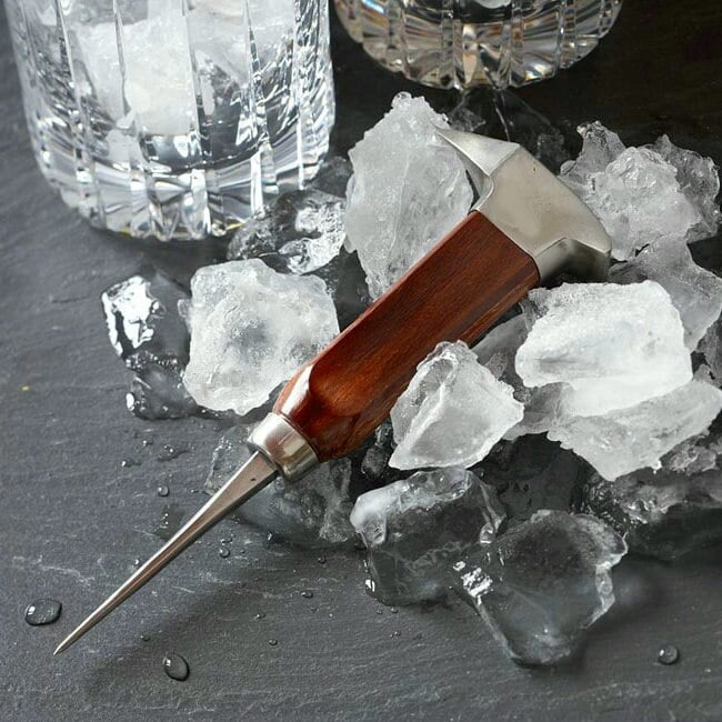 Pic à Glace Prise Une Main