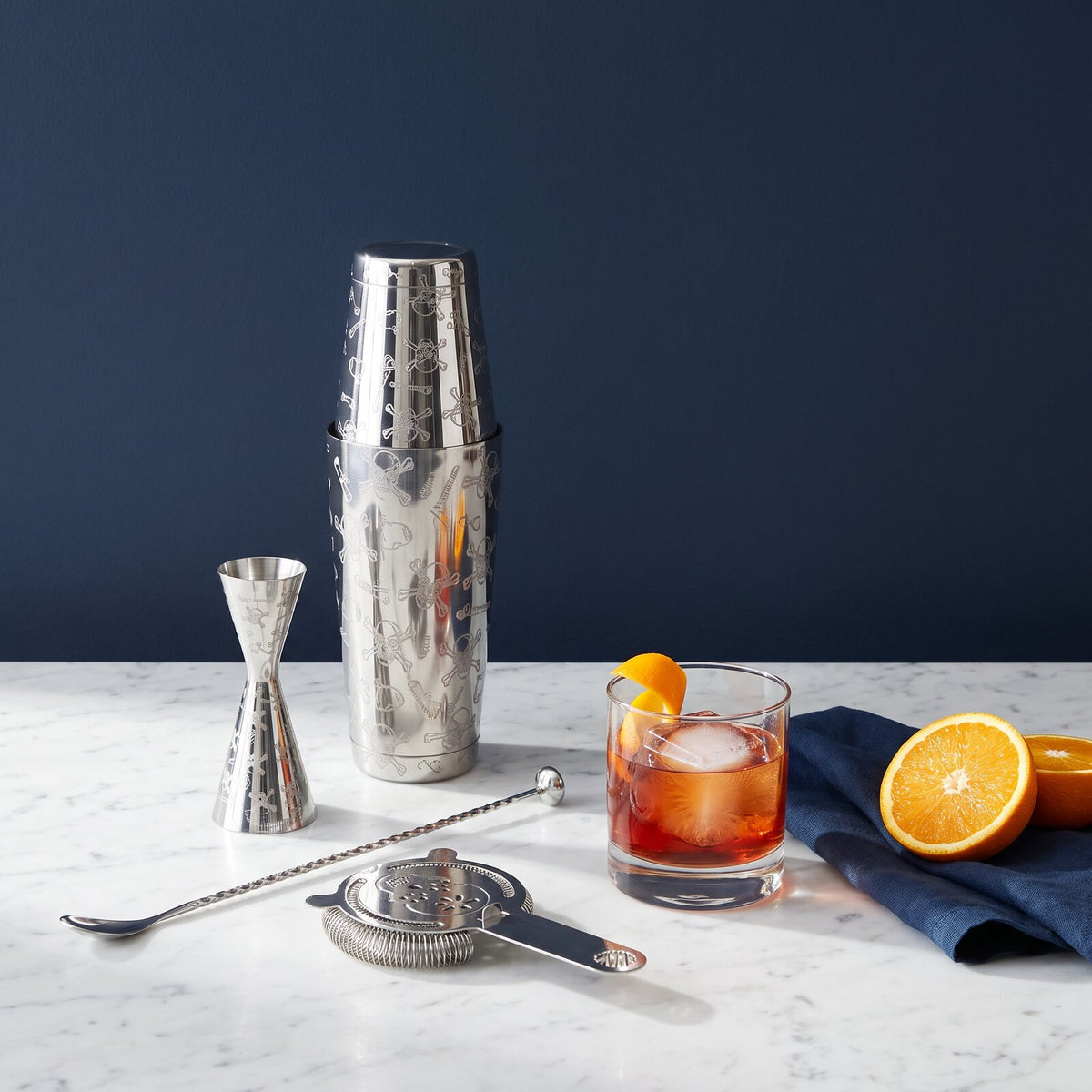 Kit Cocktail Tête de Mort — sur le bar